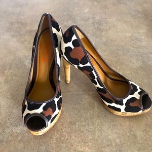 Michael Kors heels. Size 6 1/2.